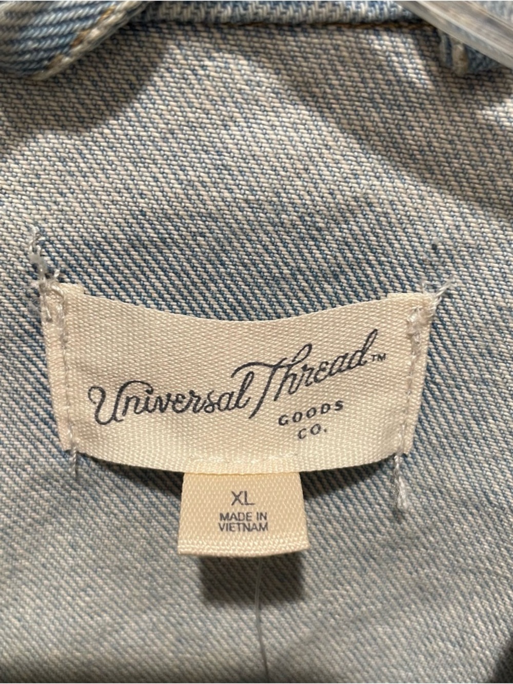 Universal Thread Denim Jacket Light Wash Blue Women Size XL Button Front Trucker - Picture 6 of 9